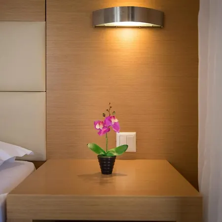 Filippos & Apartment