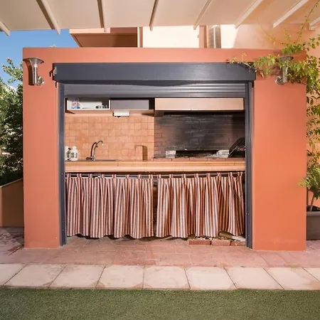 Apartman Filippos & *
