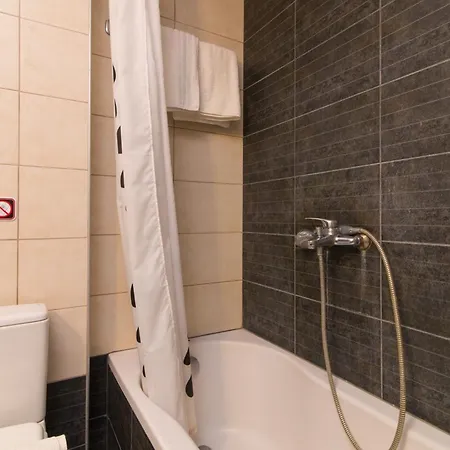 Apartament Filippos & *